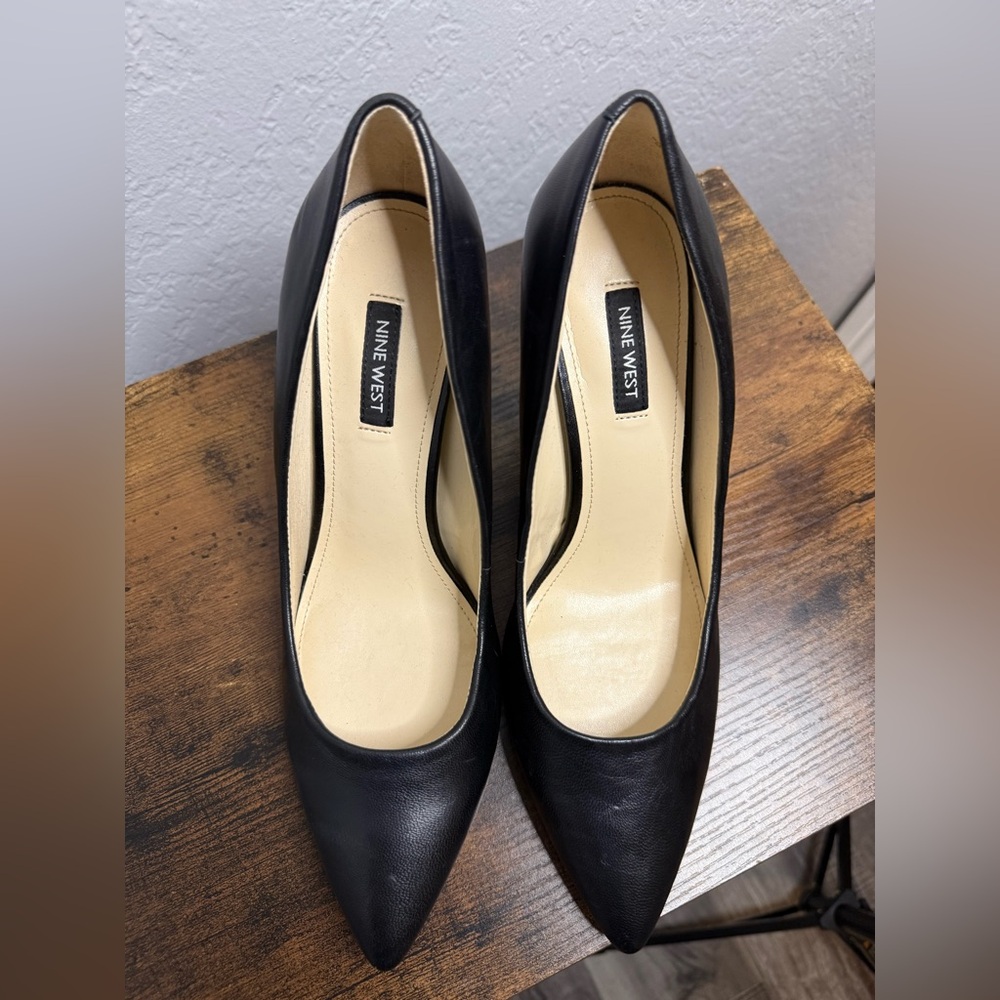 Nine West Black Heels Classic Design